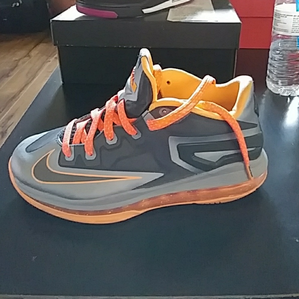 LeBron's - Picture 2 of 4